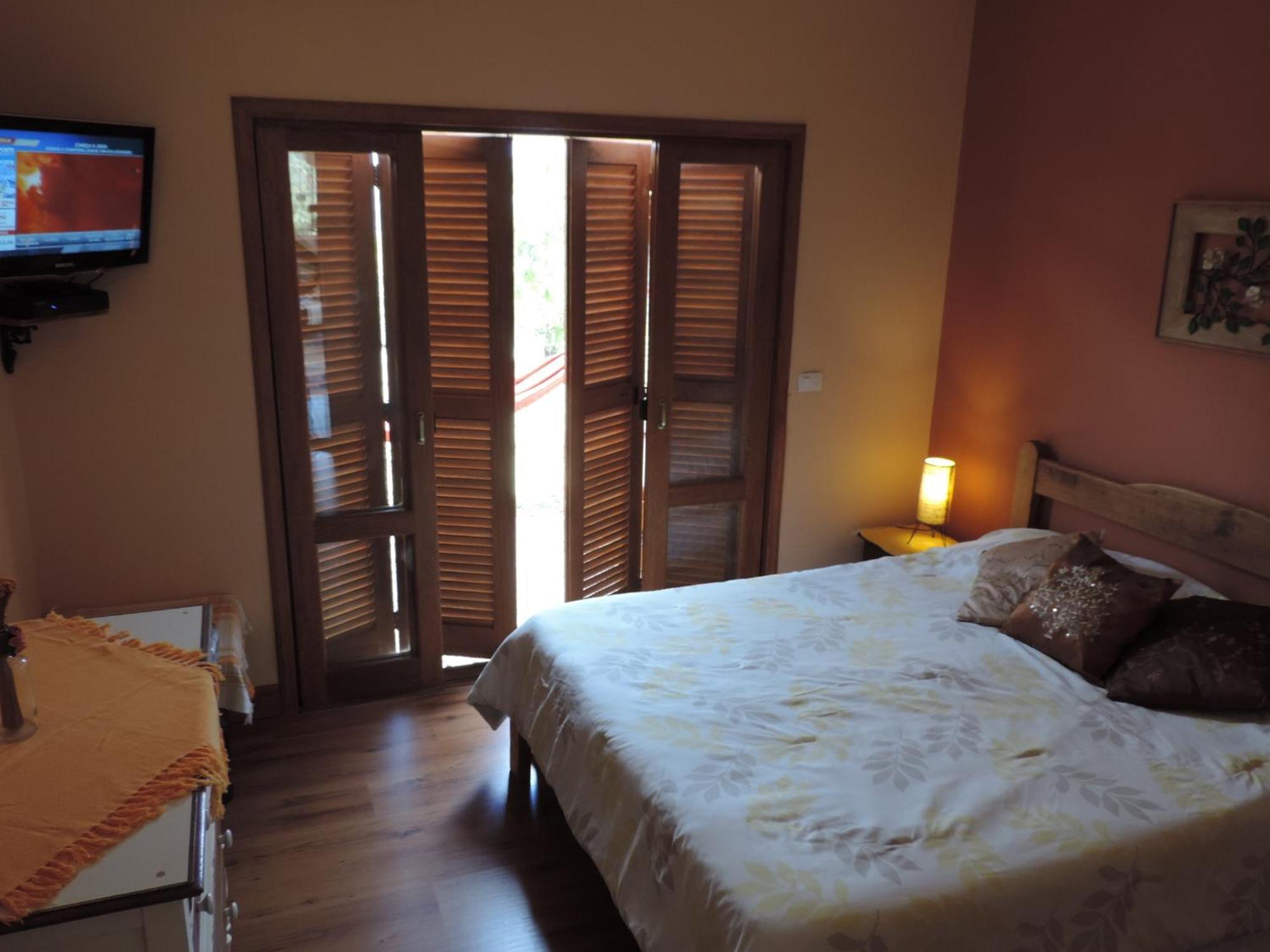 Entrevistas Chales E Suites São Bento do Sapucaí Exteriör bild